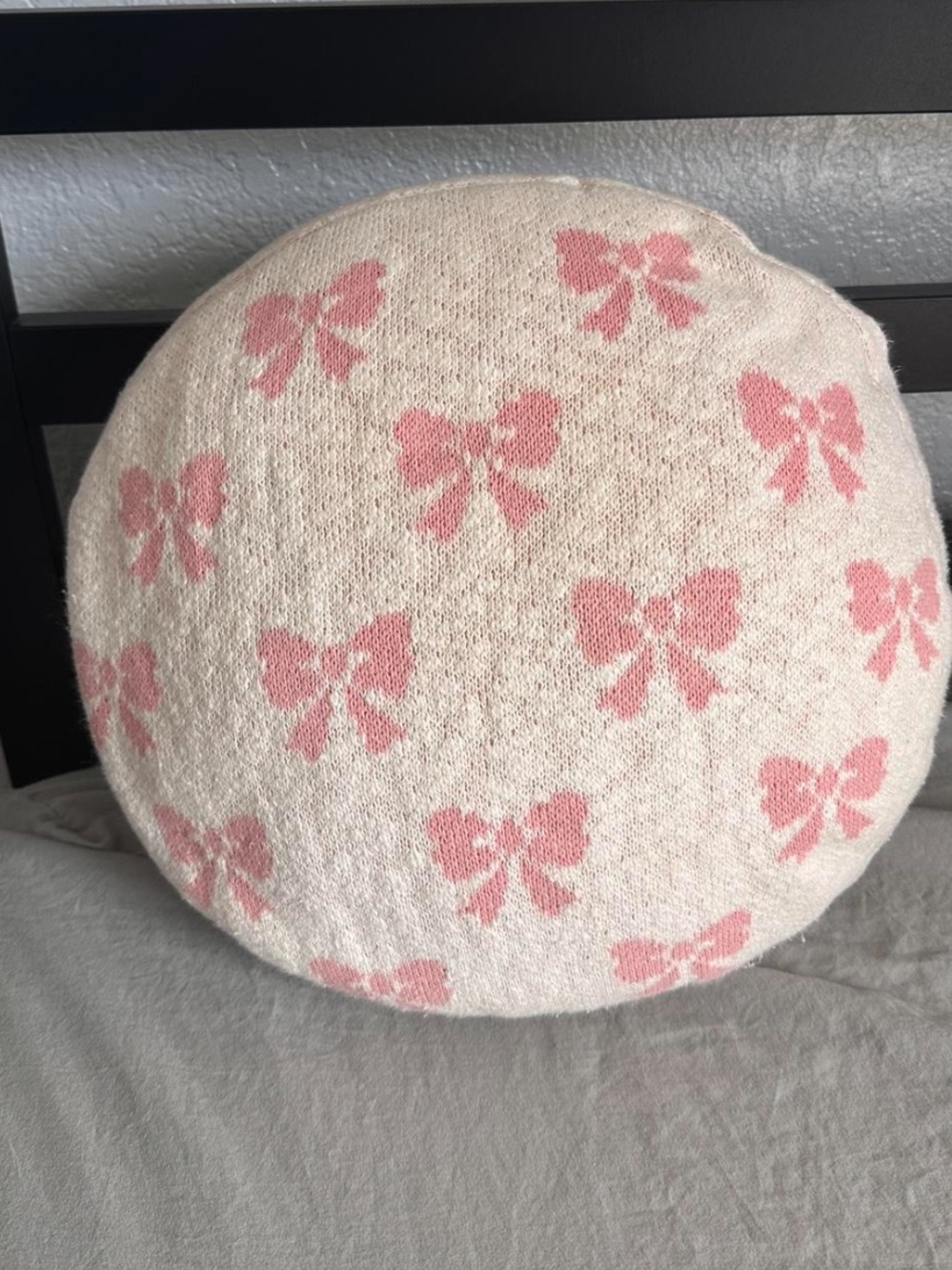 T.J.Maxx Cream and Pink Bow Pattern Round Accent Pillow